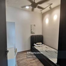 Kota Damansara Emporis small room for rent Near to MRT