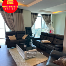 10 Island Resort 2400sf Condominium Seaview Located in Batu Ferringhi