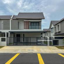Facing Open Corner Lot Semi D Aqila, Serenia City