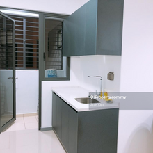Mid floor partial furnished unit for rent