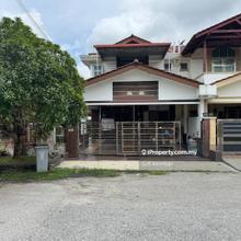 Non Bumi Tmn Evergreen Heights Batu Pahat - Good condition/ End Lot 