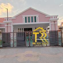Single Storey Terrace Corner House 