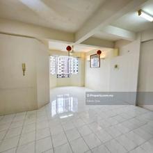 Strategic location. Easy access to everywhere. Near shops, food stalls