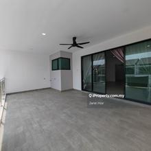 3 storey Superlink @ Puchong South 16 Sierra