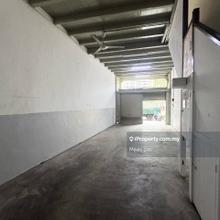 Paya Terubong main Road 2 storey shop house for rent, renovated 