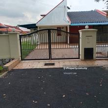 Ss17 Subang Jaya Semi-Detached House for rent