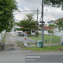 Bungalow at Jalan Vermont 