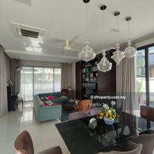 Empire Residence beautifully renovated  unit for Sales 