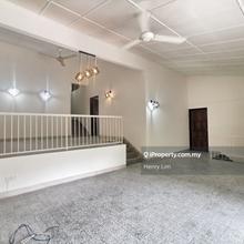 Well maintain Bungalow For Sale in Seputeh