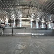 1.5 Storey Warehouse For Rent