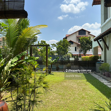 Spacious Semi-D Corner house 