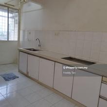 Taman batu uban 2 Un-furnished Free parking 700 sqft 