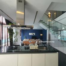 Beautiful loft facing swimming pool, 
