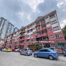 Under Bank Value! Renovated & Well Kept unit For Sales! Call me now!