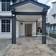 2sty End lot @Bukit Rahman Putra for sale. Good location.