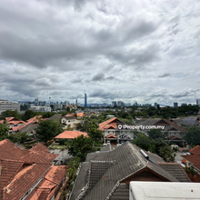 C.H.E.A.P! KLCC View! Next to MRT station! Damansara heights 