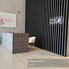 Three Carparks Freehold 1,044 sqft Geo Bukit Rimau Condo for Sale
