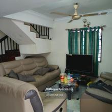 End lot got land,free hold,limited unit