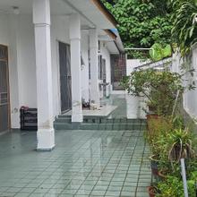 Elevated Living in Selayang Spacious Semi-D with Lush Garden