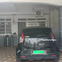 Single storey terrace for sale at Taman Pelangi
