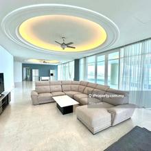 8 Gurney Condominium For Rent !!