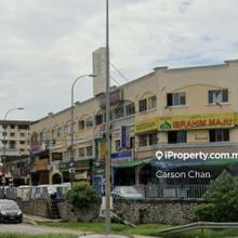 Rare Branded Tenant Shop Lot