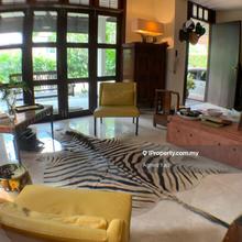 Bungalow with Character !
