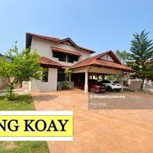 2 Storey Bungalow with Huge Backyard Garden facing the sea