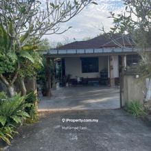 Rumah Banglo Mampu Milik di Kg Wek, Machang