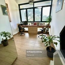 Nicely renovated unit for sales