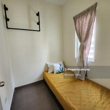 Super Cheap! Small Room for rent at Endah Promenade, Sri Petaling