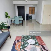3 Bedrooms. 2 Carparks. Fully Furnished