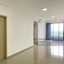 Partially D'aman Residence puchong taman mas 1076sf 2carpark for rent