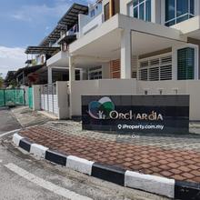 3 Sty Terrace Hs 2303sq.ft Corner Unit Below Market Value 
