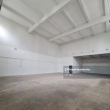 2.5 Storey Semi-D Factory for Rent/ Sell (Suitable for Car Showroom)