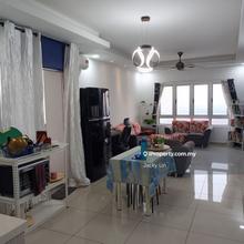 Condo for sale in The Edge residence, Usj 1, Subang Jaya. 