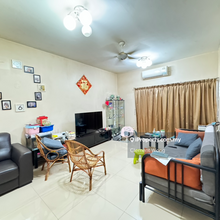 Renovated Move in Condition Freehold with 24 hour security 