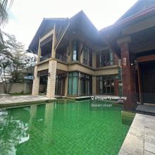 Luxurious Balinese Resort Bungalow