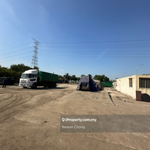 Empty industrial land for rent at Batu Caves 