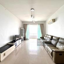 Bayswater Condominium For Rent !!