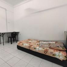 Apartment room for rent near utm