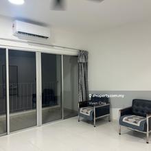 Well Maintained Unit with Friendly Owner
