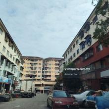 Ground floor Shoplot at pinggiran putra