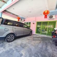 Kitchen Extended Single Storey Terrace House in Simpang Pulai For Sale