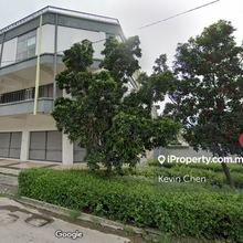 Galleri Klang Sentral Corner Shop For Sale