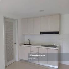 Emerald Hills Alam Damai 840sqft 2 R 2 B Facing Hill Unit For Rent