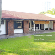 Single storey semi-d for rent