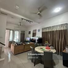Mount Austin/ 2 Storey Teres/ Endlot/ Renovated Unit 