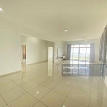 Partial furnished,low density,freehold,non bumi,vacant now,big layout