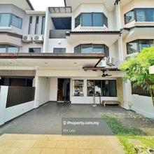 Bu6 2.5 storey spacious terrace house for rent